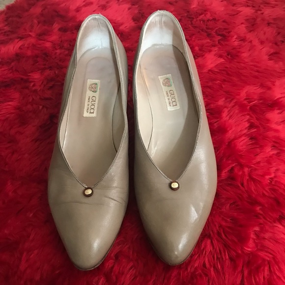 Authentic Gucci Brown Leather pumps, 2” heels, size 8B - Picture 12 of 12